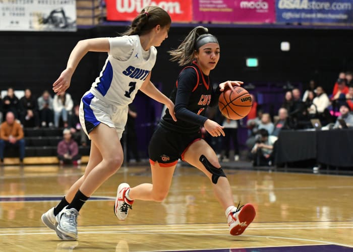 South Medford Clackamas 6A Oregon girls basketball final Taylor Balkom 51